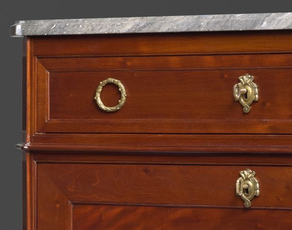 Large secrétaire d