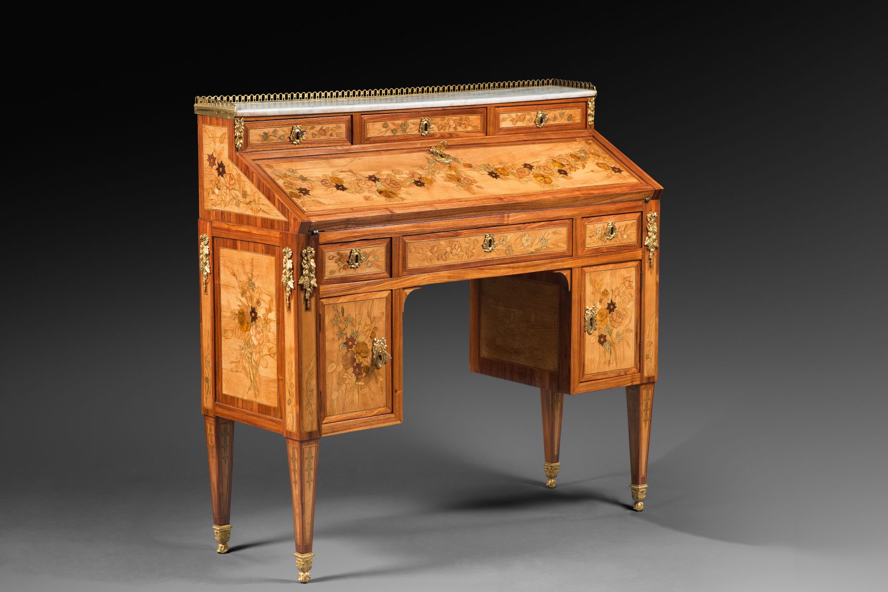 Bureau en pente estampillé Topino, époque Louis XVI