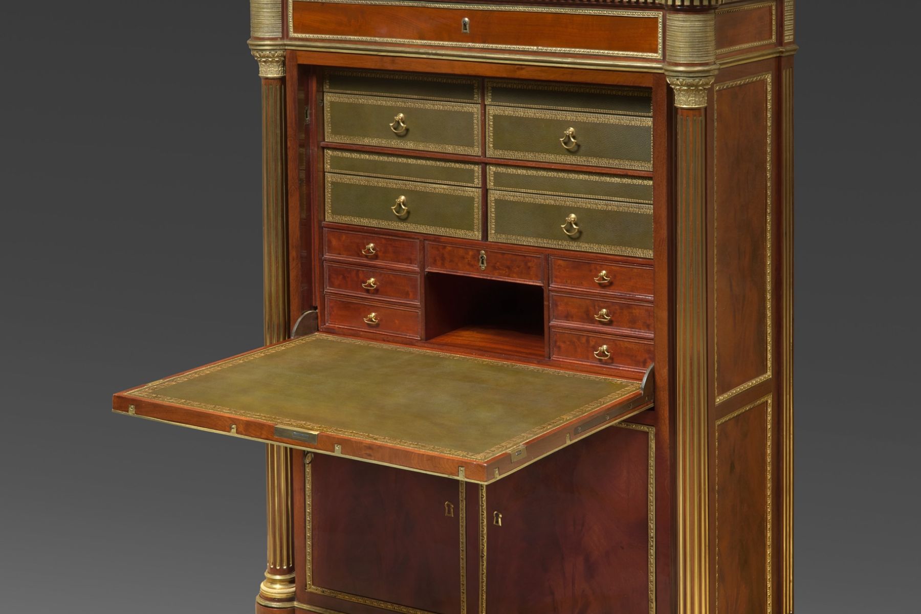 Important secrétaire attribué à Jean-Jacques Pafrat - Époque Louis XV