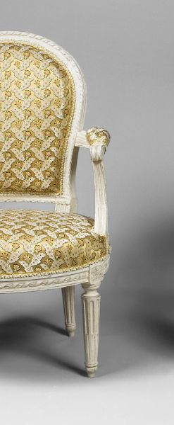 A pair of Louis XVI grey painted “Fauteuils en cabriolets“