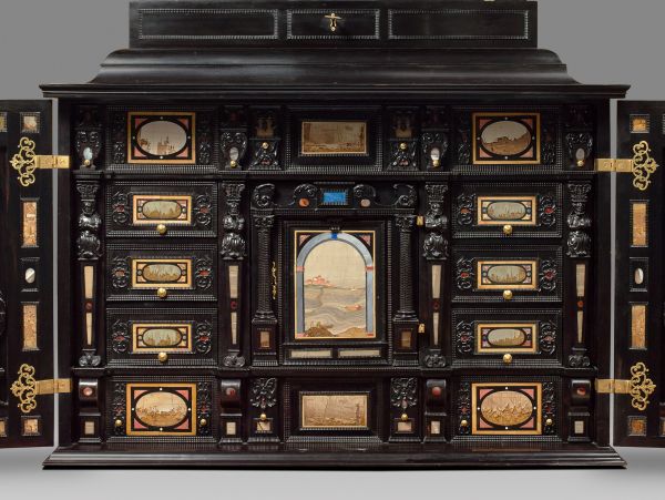 Augsburg Cabinet